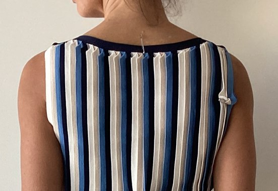 Back neck trim, linked, no flip